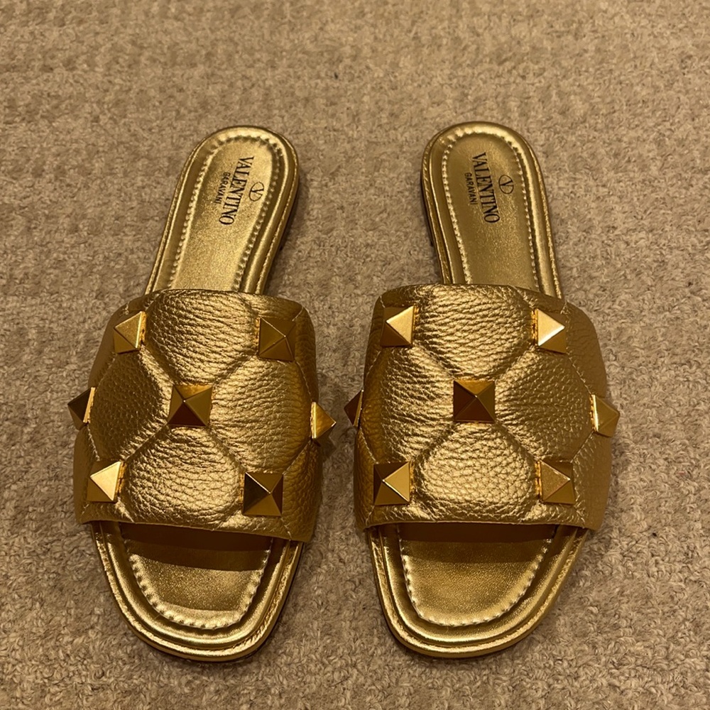 Valentino slides